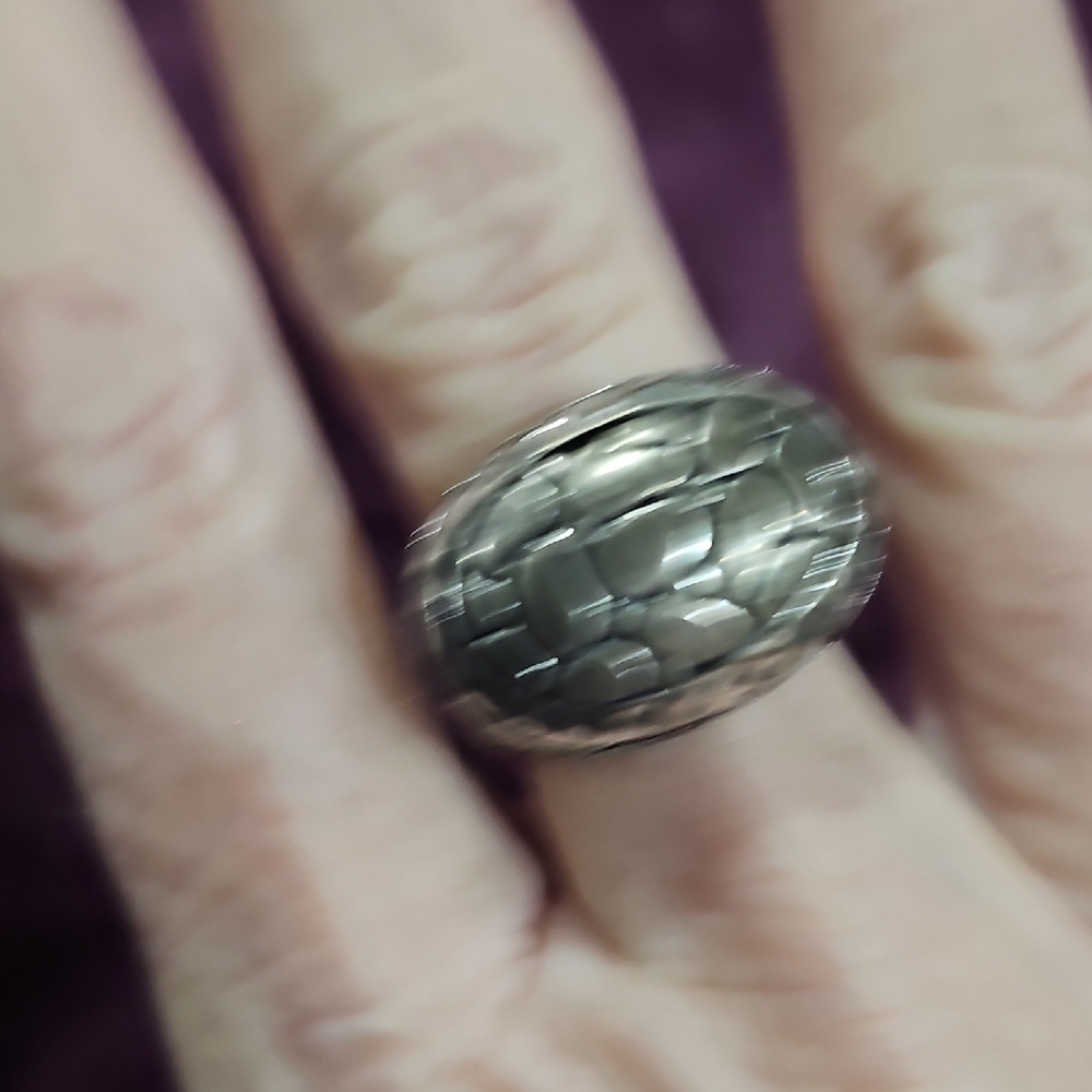 Silver Textured Statement Ring - image 4